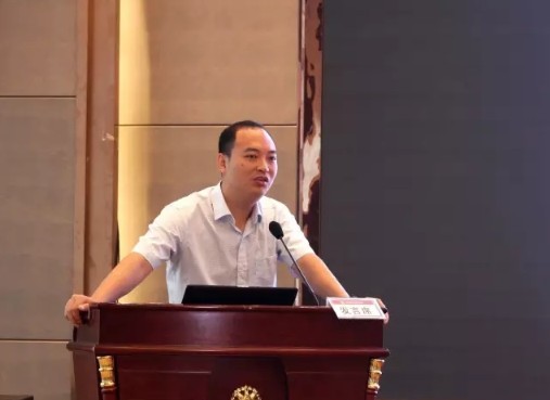 维多利亚老品牌vic(集团)官方网站