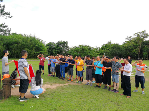 维多利亚老品牌vic(集团)官方网站