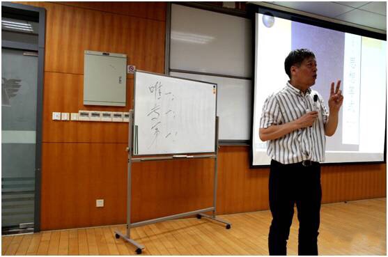 维多利亚老品牌vic(集团)官方网站