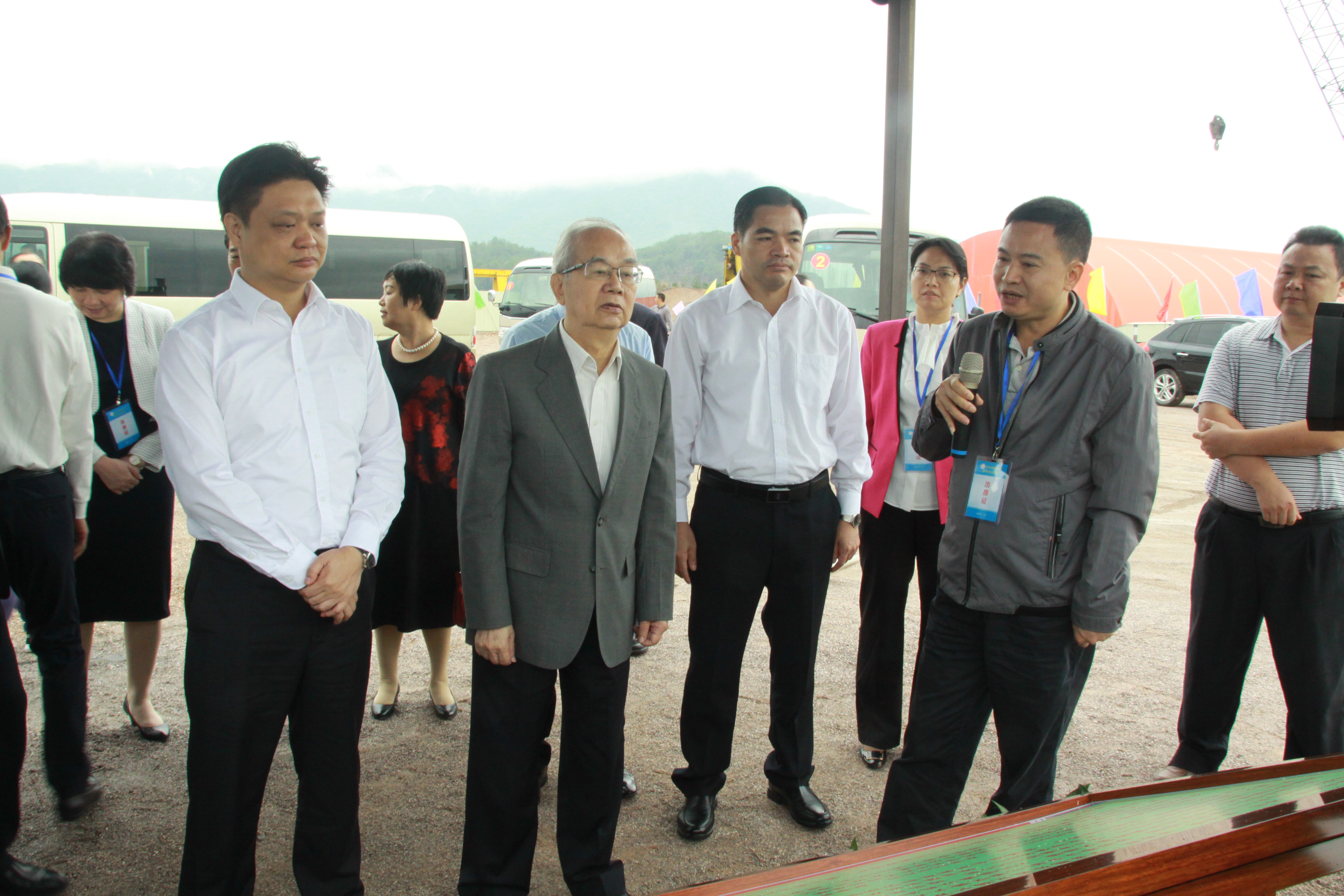 维多利亚老品牌vic(集团)官方网站