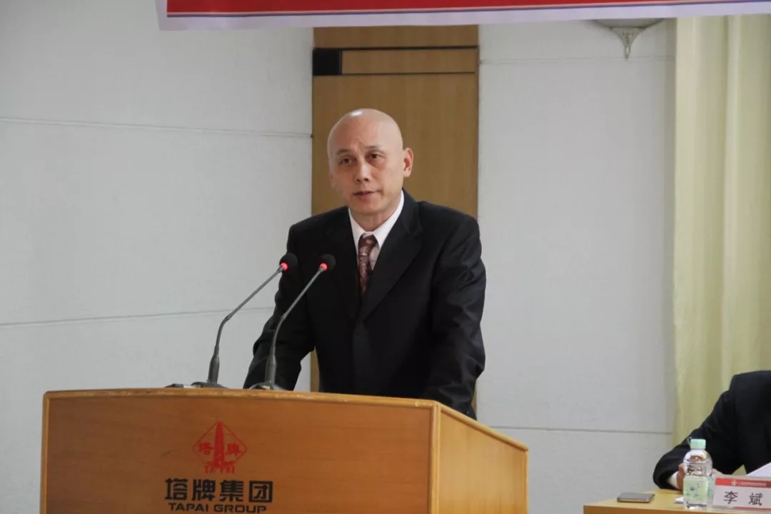 维多利亚老品牌vic(集团)官方网站