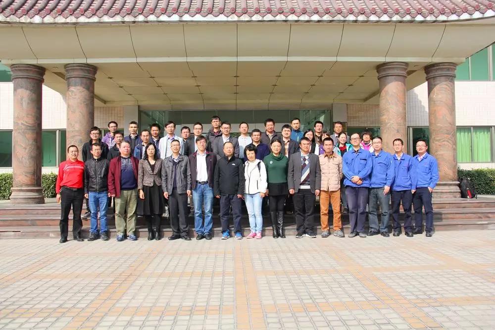 维多利亚老品牌vic(集团)官方网站