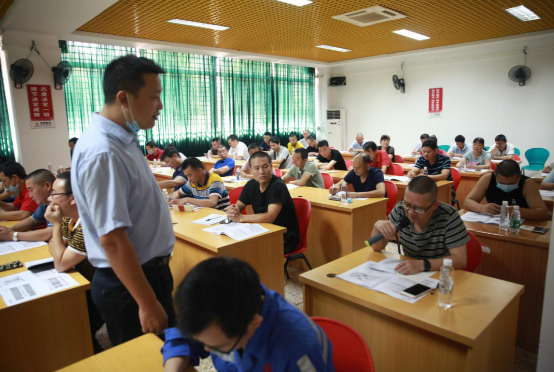 维多利亚老品牌vic(集团)官方网站