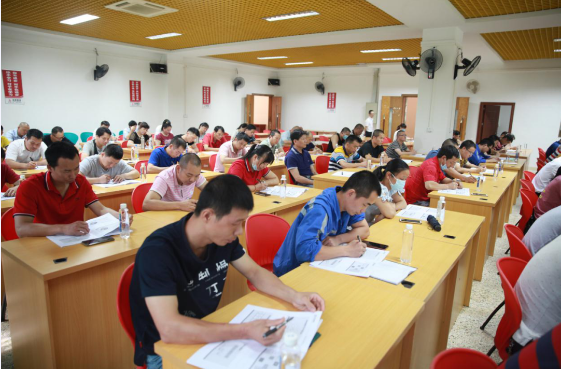 维多利亚老品牌vic(集团)官方网站