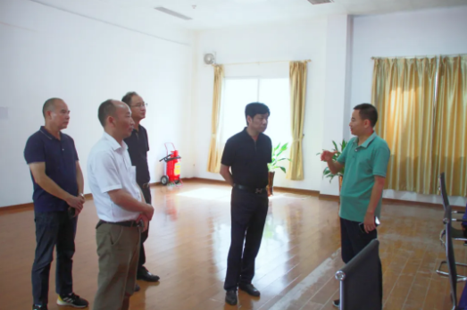 维多利亚老品牌vic(集团)官方网站