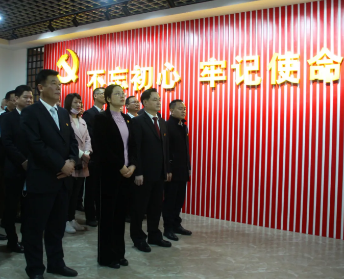 维多利亚老品牌vic(集团)官方网站