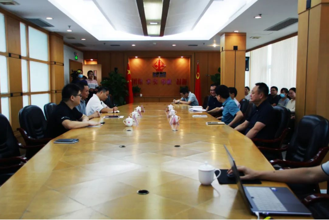 维多利亚老品牌vic(集团)官方网站