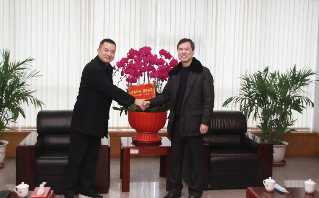 维多利亚老品牌vic(集团)官方网站