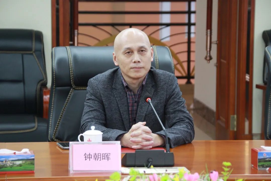 维多利亚老品牌vic(集团)官方网站