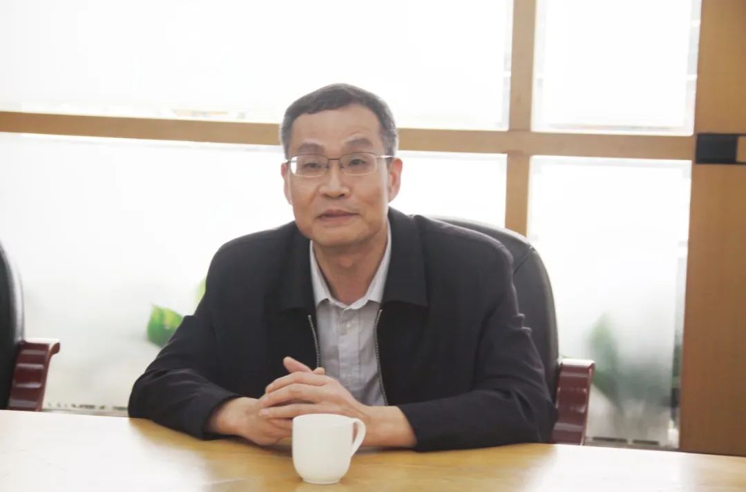 维多利亚老品牌vic(集团)官方网站