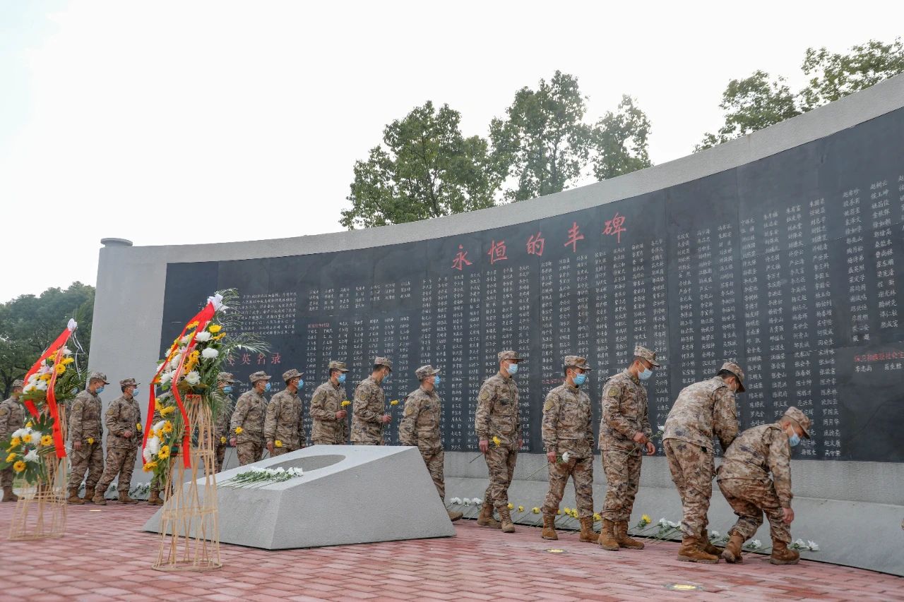 维多利亚老品牌vic(集团)官方网站