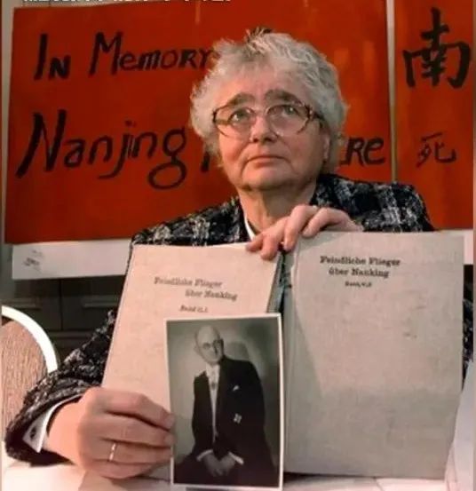 维多利亚老品牌vic(集团)官方网站